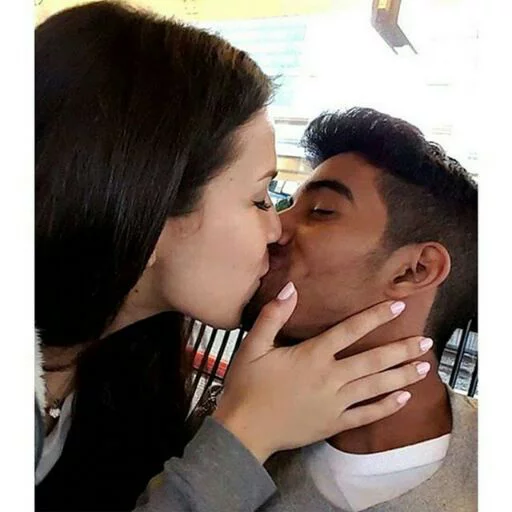 ❤Love❤and💏kiss💏 sticker 3
