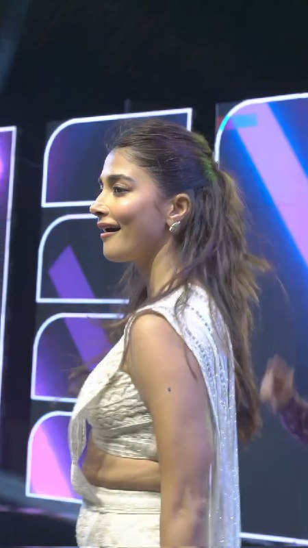 Picture 1 from 💋Pooja Hegde💋 2025-12-12 17:22:18