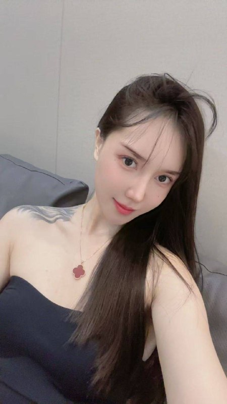 地区：东莞 店名：东莞会所 课表：92-94  ：@SY9898918  ：Yz88188168  ：Zz970820...
