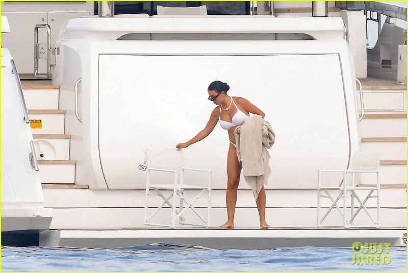 Picture 8 from ‌Georgina Rodriguez Hot 🔥 2024-09-05 09:15:06