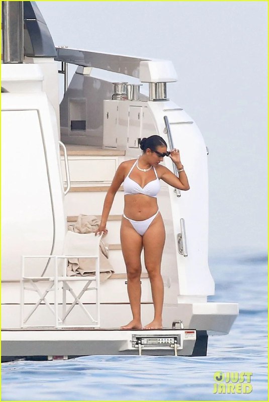Picture 1 from ‌Georgina Rodriguez Hot 🔥 2024-09-05 09:18:59