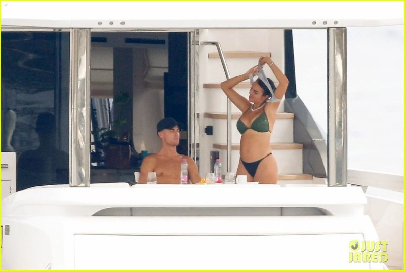 Picture 5 from ‌Georgina Rodriguez Hot 🔥 2024-09-05 09:18:59