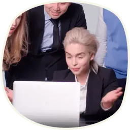 🐉 Emilia Clarke @lennysticker sticker 6