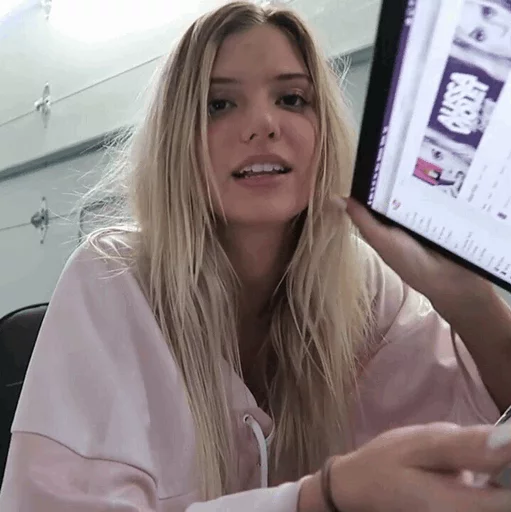 Alissa Violet | @Britenelle sticker 8