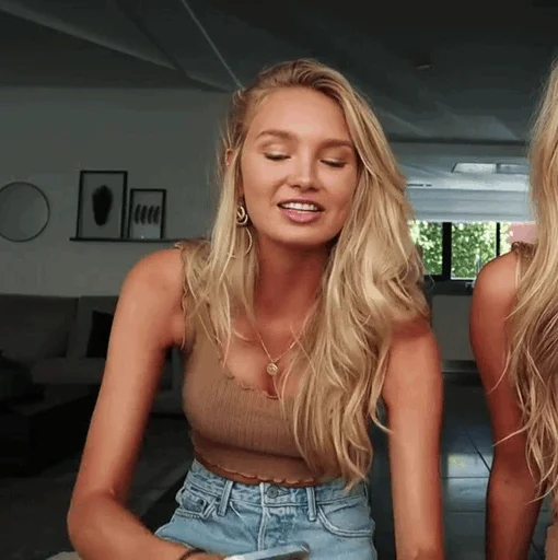 Romee Strijd | @HadidJelenaNoura sticker 10