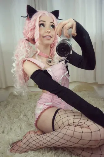 Belle Delphine by @DracuDinBotiza sticker 18