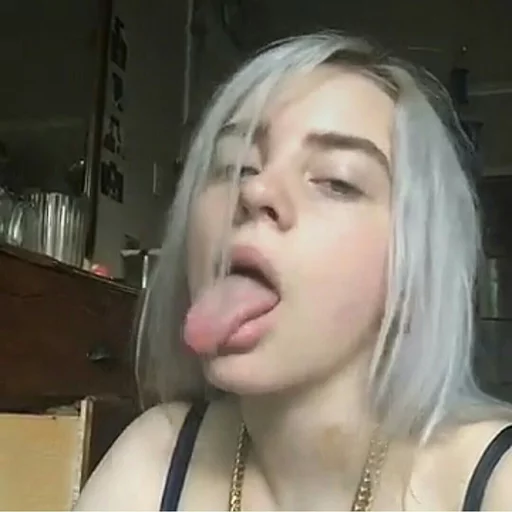Billie eilish 🦋 @masio_oi sticker 9