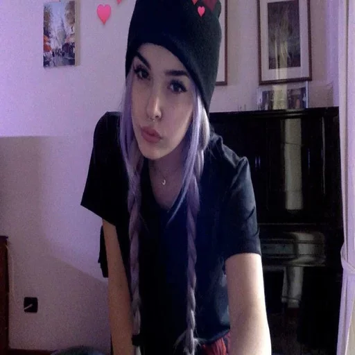 ☽ @lfrankl sticker 3