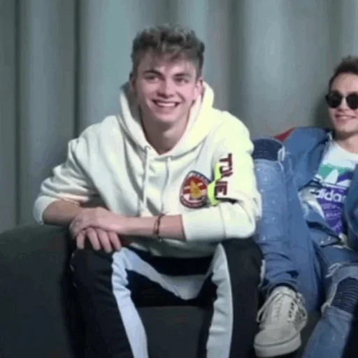 ˚corbyn besson💸↵ @kpopstan sticker 12