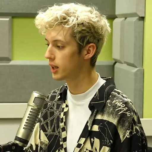 ✨-Troye by @kastick sticker 6