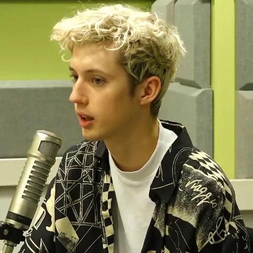 ✨-Troye by @kastick sticker 8