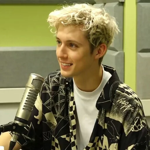 ✨-Troye by @kastick sticker 10