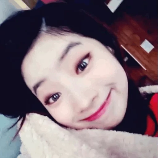 [Dahyun Vlive Memes]🌸@ItzHadid sticker 4