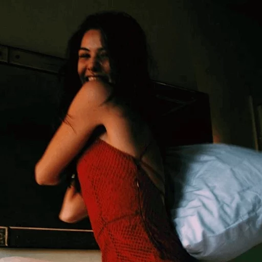 -danielle campbell💫 @SwizzleStickers sticker 6