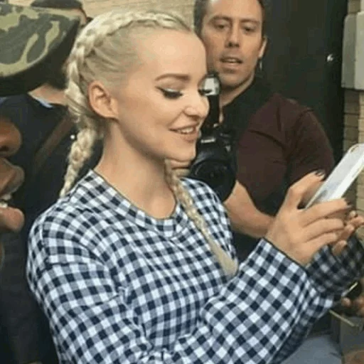 [ Dove Cameron ]. 🌷. @hazzaisminebitch sticker 10