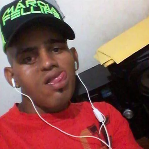 Chuta Q é Macumba sticker 2