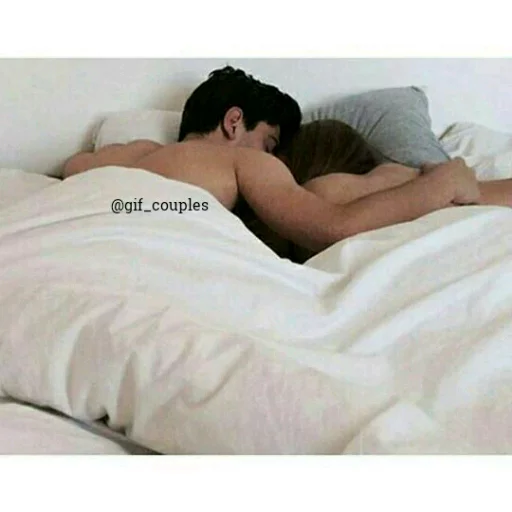 @Gif_couples sticker 10