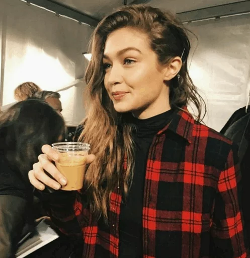 GigiHadid @Ndwsticker sticker 4