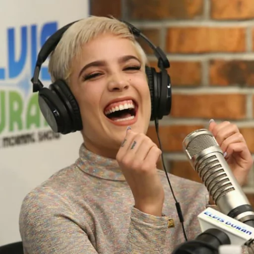- Halsey | @Its_ArTina 🌱 sticker 12