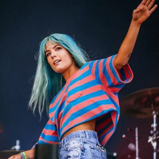 - Halsey | @Its_ArTina 🌱 sticker 4
