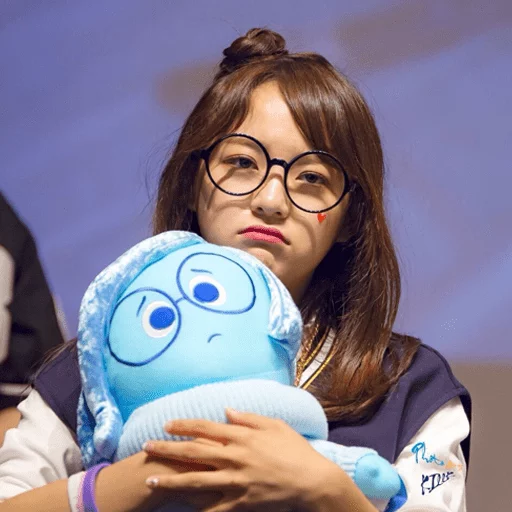 I.O.I sticker 4