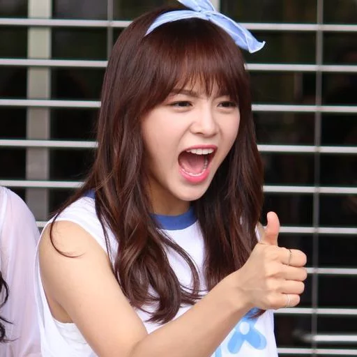 I.O.I sticker 7
