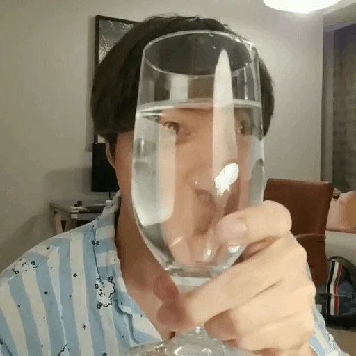Jιɴ Eαт wαтer🍸| @BTSir7 | sticker 4