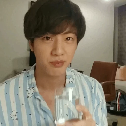 Jιɴ Eαт wαтer🍸| @BTSir7 | sticker 8