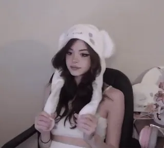 Hannah Owo 3 sticker 6