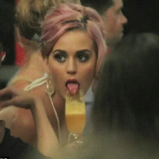 ',Katy Perry',🦋 @LouiMood sticker 11