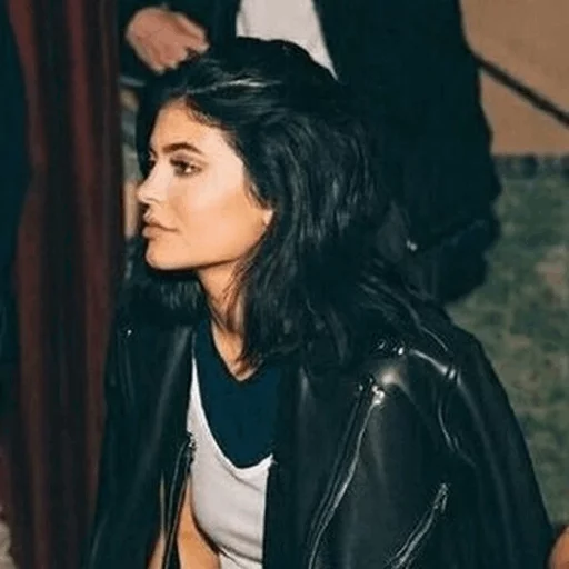 - KING KYLIE [ @stickit ] sticker 9