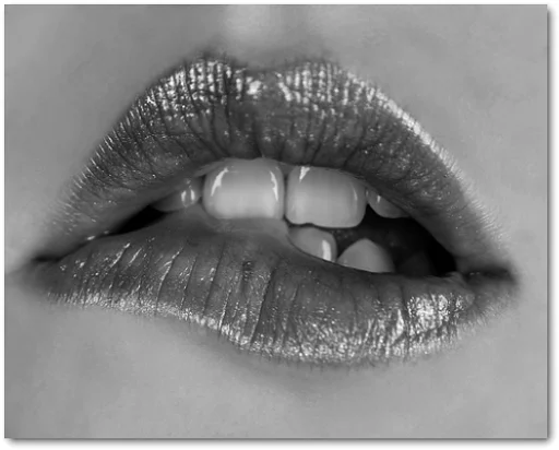 kiss sticker 11
