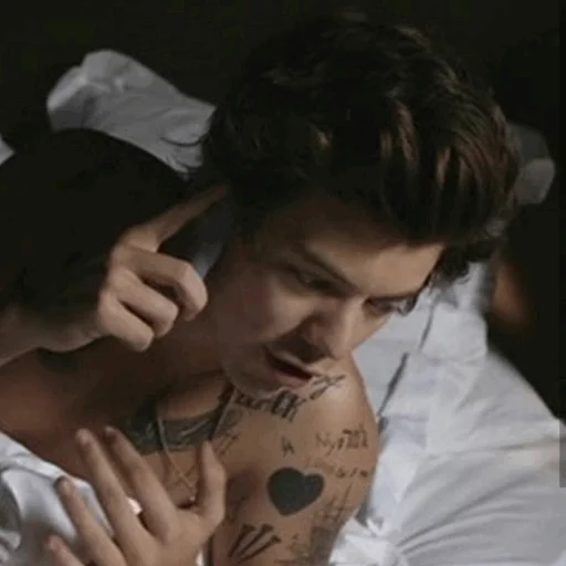 @LouistomIiinson sticker 2