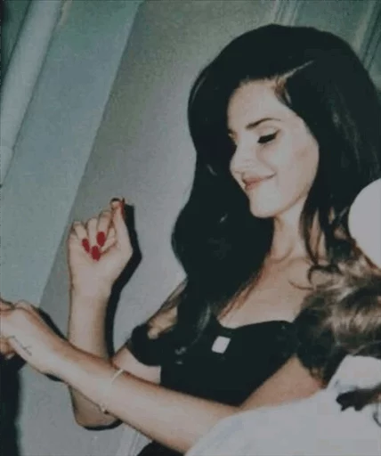 Lana del rey😍🌿💋 sticker 8