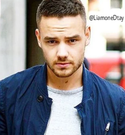 👑 Liam Payno 👑
By: @LiamoneDtay sticker 2