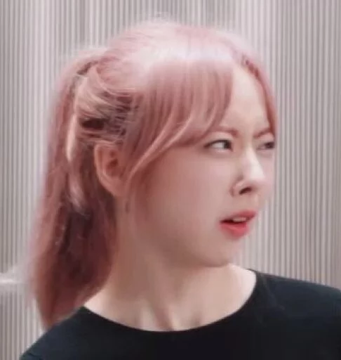 LOOΠΔ sticker 12