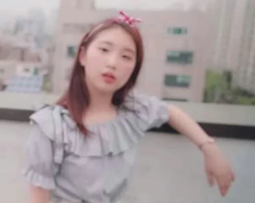 LOOΠΔ sticker 4