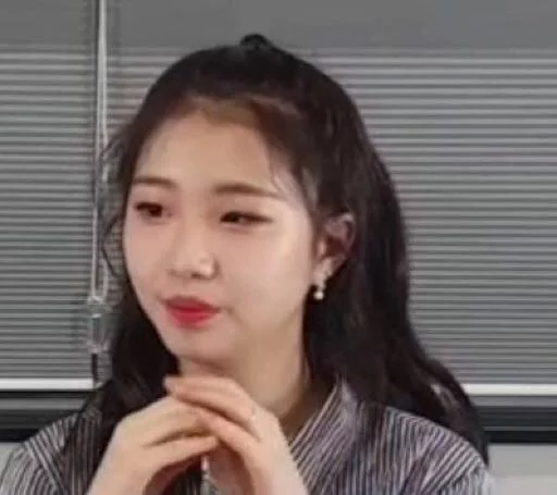 LOOΠΔ sticker 5