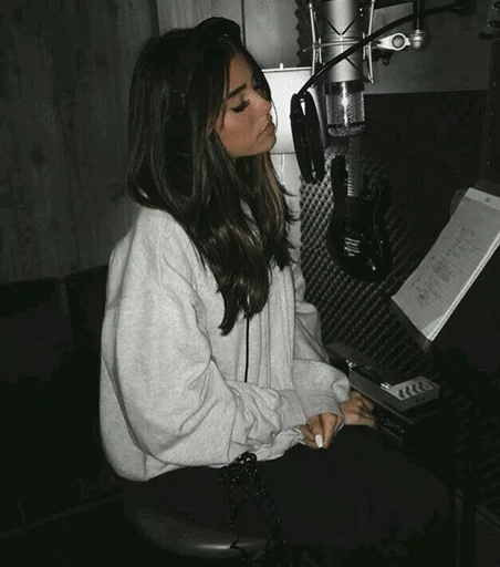 Madison beer | @CelebPcks sticker 7