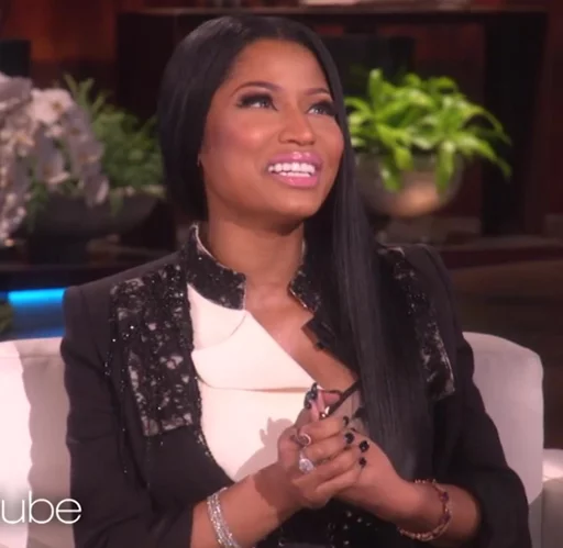 @Nickiminaj79 sticker 11