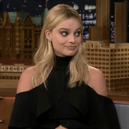 Margot Robbie | @iMissTheoldMe 🌛 sticker 9