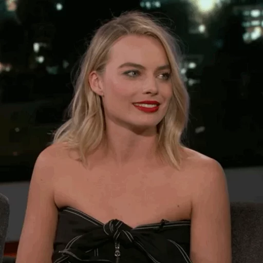 Margot Robbie | @iMissTheoldMe 🌛 sticker 6