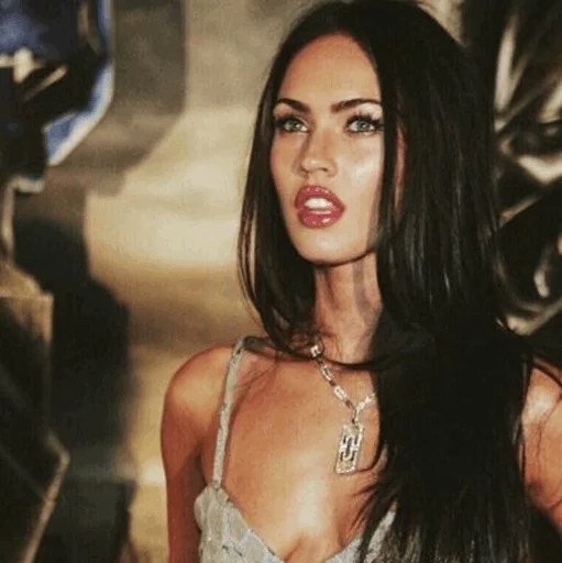 — Megan Fox 🦊 @IsleOfFlightlessBirds sticker 2
