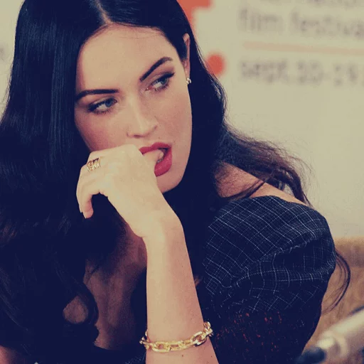 — Megan Fox 🦊 @IsleOfFlightlessBirds sticker 6