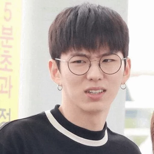 MONSTA X memes [ @gl10_stic ] sticker 5