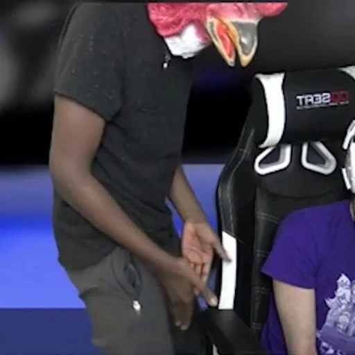 Nairo Reacts sticker 11