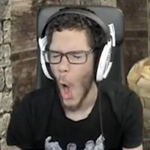 Nairo Reacts sticker 4