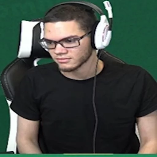 Nairo Reacts sticker 8