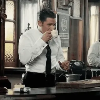tomhardyvid sticker 8